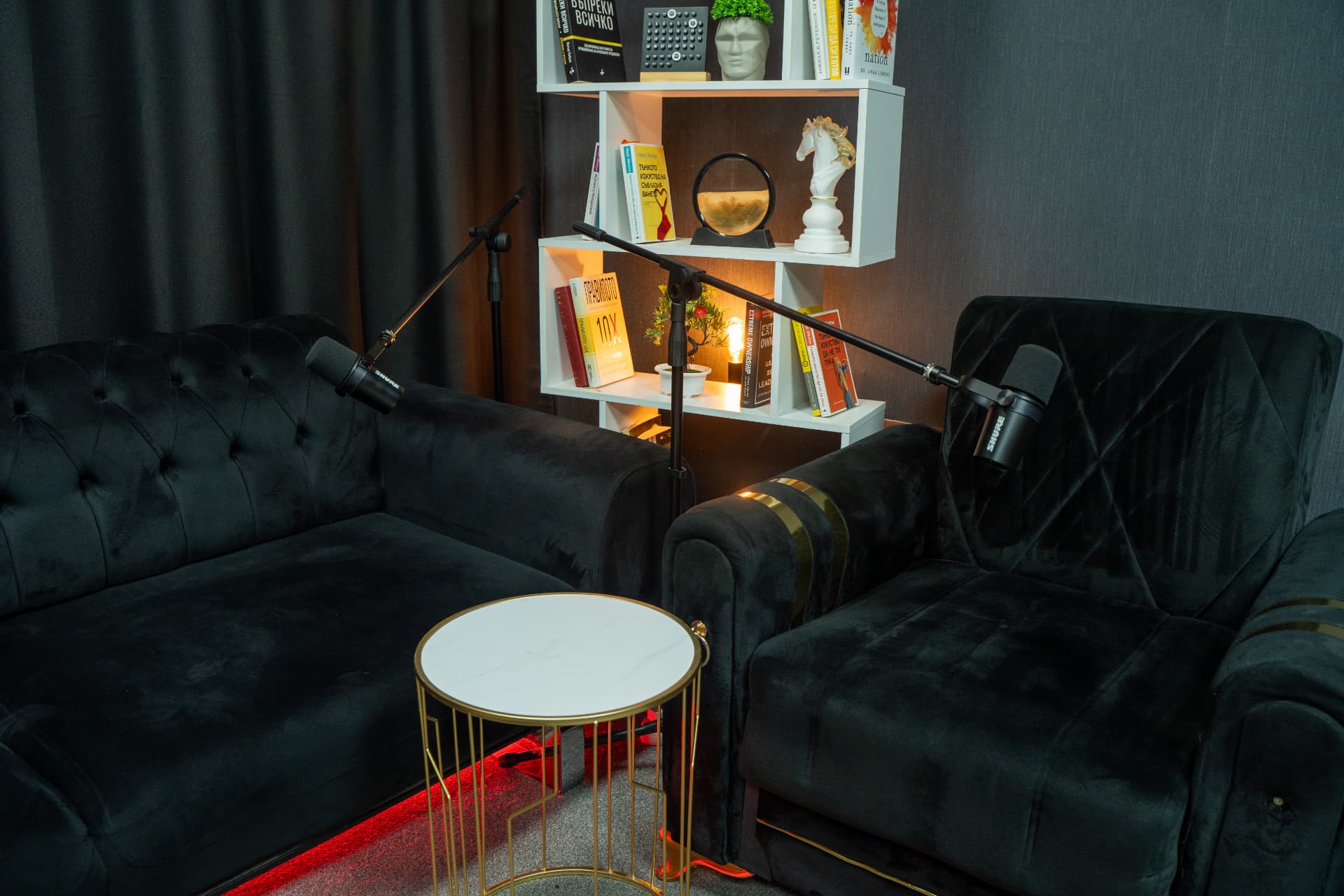 Сет в Late Night Studio 6