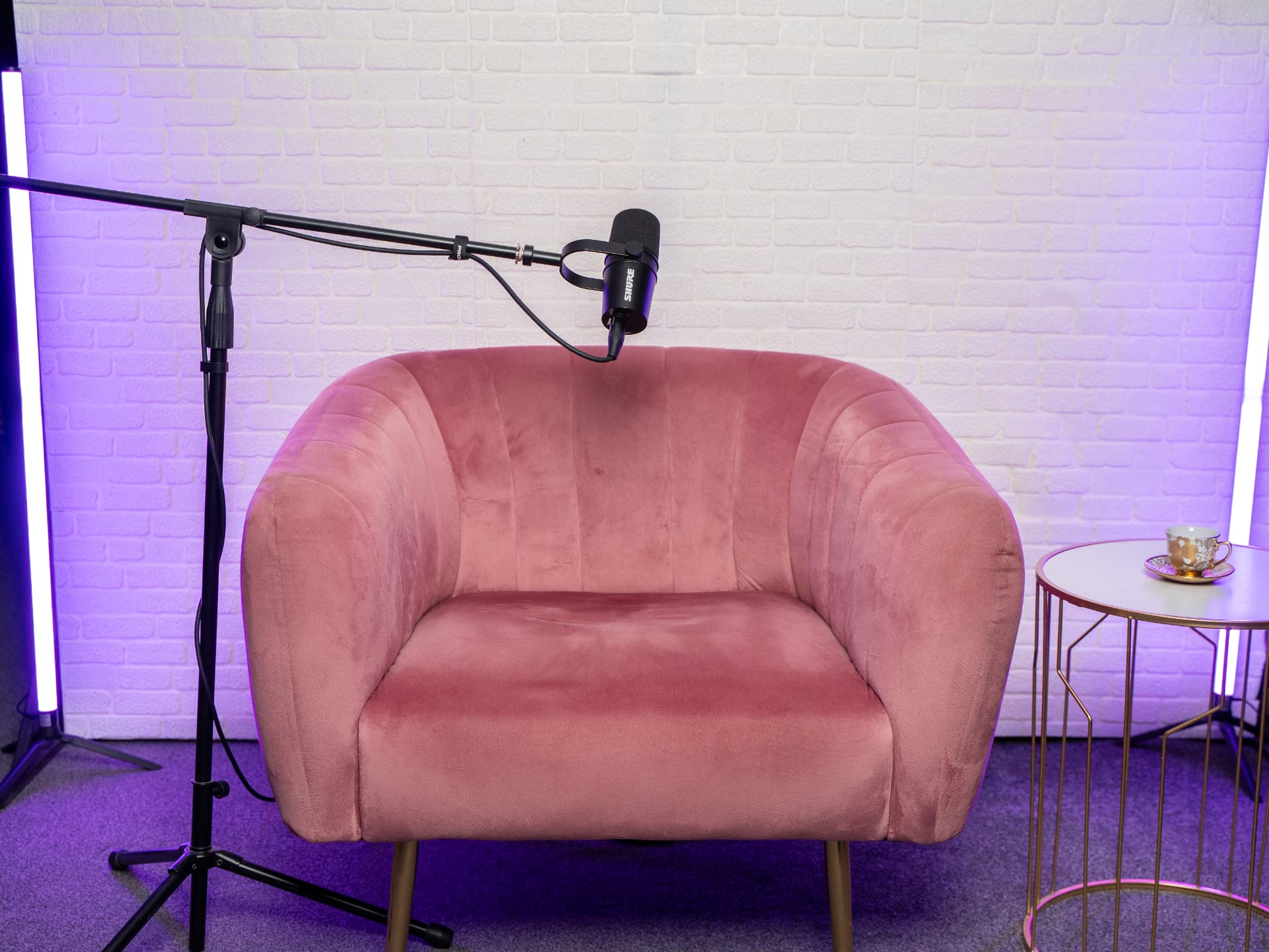 Сет в Late Night Studio 10
